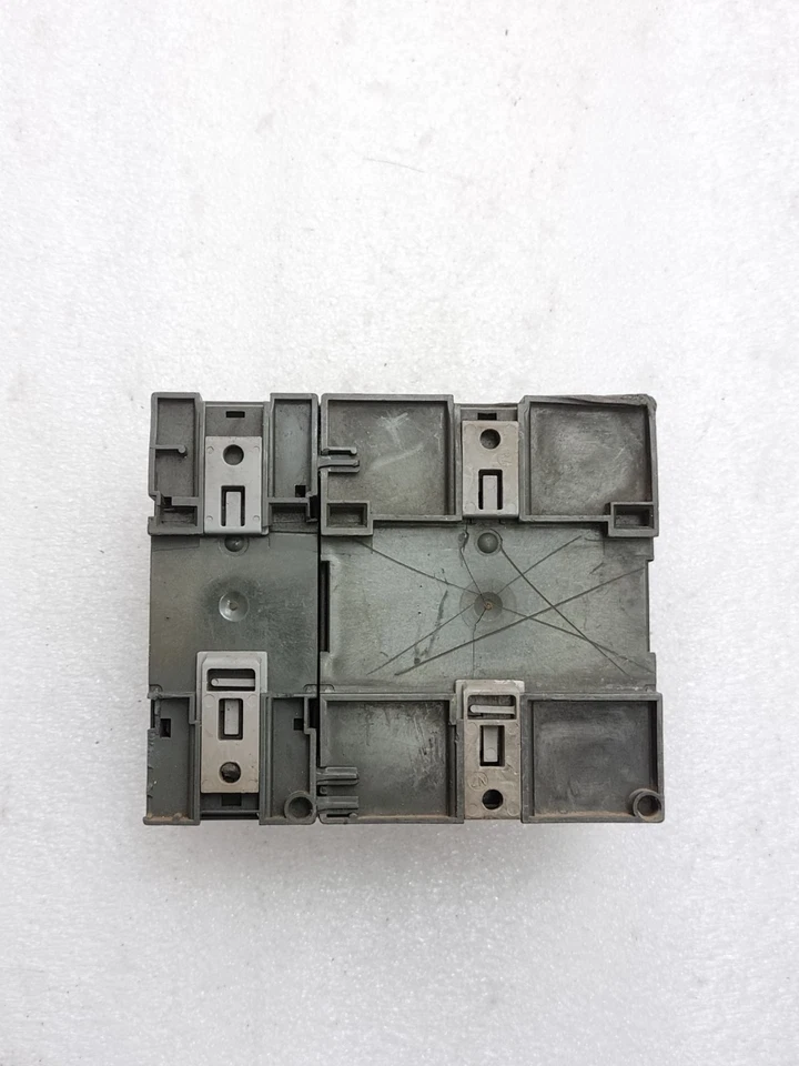 USED SIEMENS 6ED1052-1MD00-0BA5 LOGO WITH EXPANSION MODULE DM8 12/24R 12/24VDC